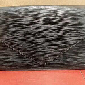 LOUIS VUITTON Black Epi Art Deco Noir GZ Clutch